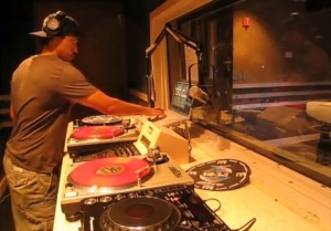 93.9 WKYS MIX TIL 6 with DJ Analyze & EZ Street GO-GO Set