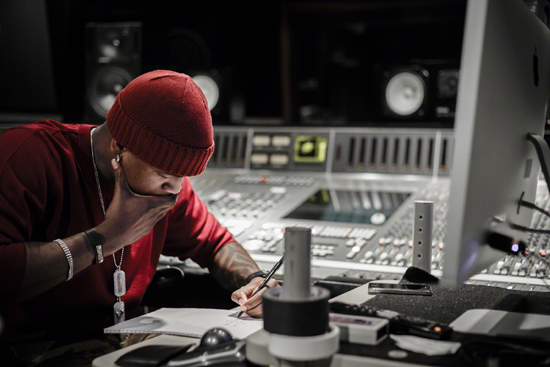 Ne-Yo Writing in the Studio
